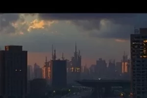 《深海之下》横版剧照，潜水器窗外幽蓝的深海光点